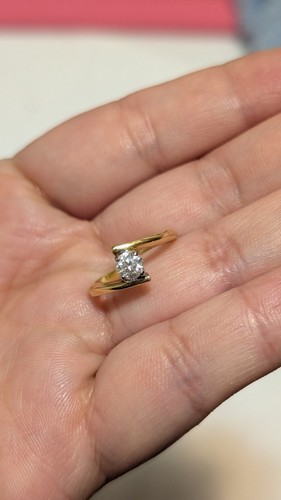 18ct yellow gold 30ct - 18ct,