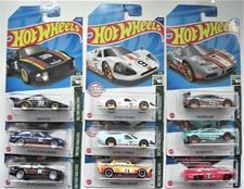 Hot Wheels  RETRO RACERS
