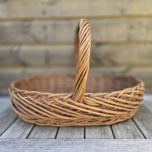 Large vintage wicker - vintage,
