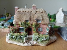 Lilliput Lane Cottage - Damaged - New forest teas Very Rare!!!