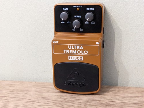 Behringer ut300 ultra tremolo - ut300,