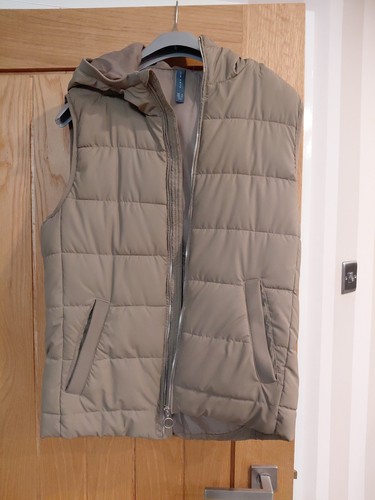 Light brown sleeveless - brown,