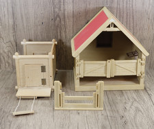 Sylvanian Families Stable &