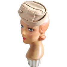Vintage 1960s Tan Felt Mini