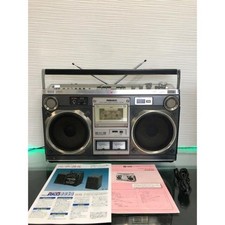HITACHI TRK-8180 Boombox