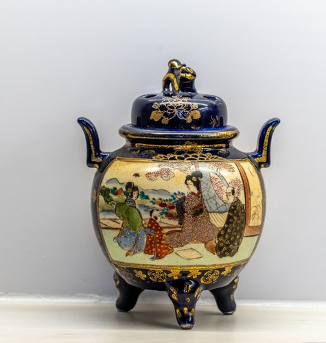 Japanese satsuma ware incense - satsuma,
