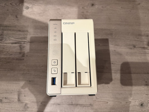 Qnap 251 bay nas - bay,