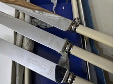 6 James Allen Old English