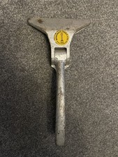 Monument Roofers cranked