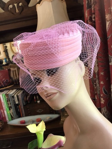 Vintage bermona pill - pill, hat