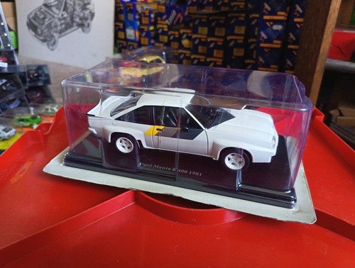 Boxed model opel - boxed,
