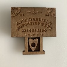 Monster High Doll Miniature Wooden Ouija Board Scene Setter Sleep Over Party S9