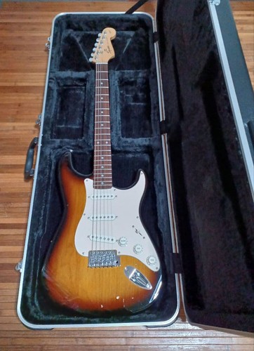 Squier stratocaster sunburst - stratocaster,