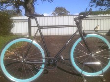 fixed gear / single speed quella road urban commuter bike