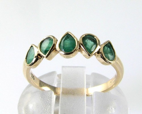 9ct gold colombian emerald - gold,