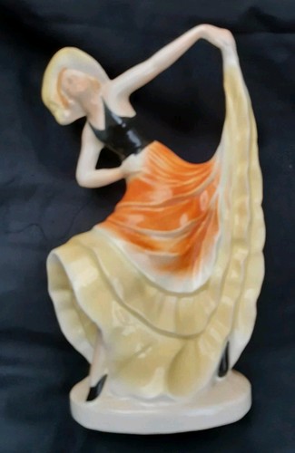 Vintage porcelain figurine - porcelain, of