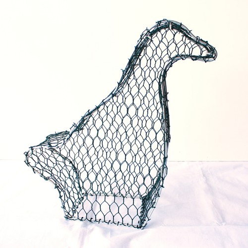 Topiary goose frame - 2d,