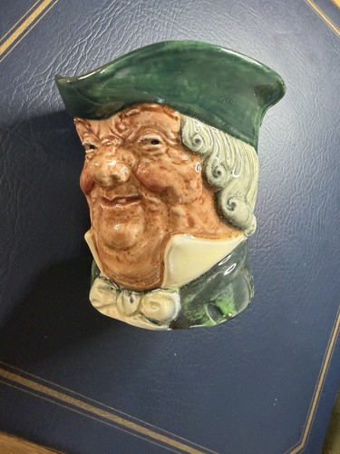 Royal doulton toby - toby, parson