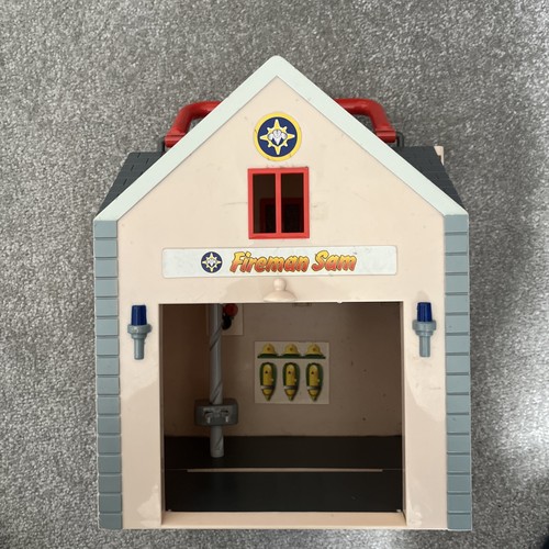 Fireman sam firefighter - sam,