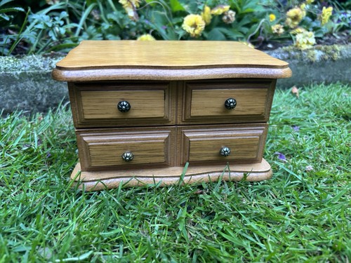 Lovely vintage mele co - &,