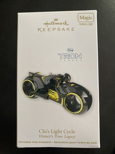 Hallmark ornament 2011 clu - hallmark,