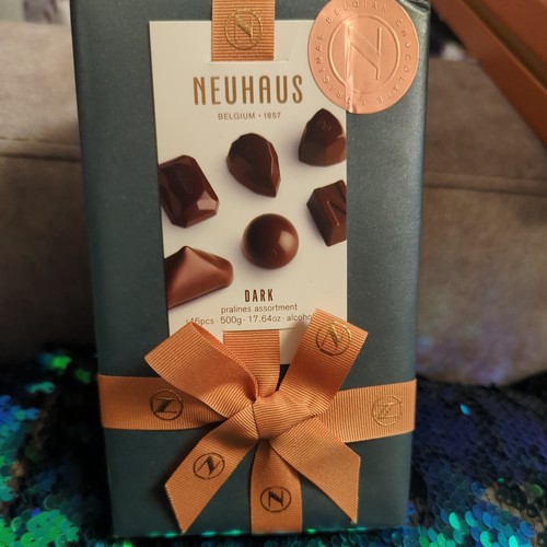 Neuhaus dark ballotin - dark,