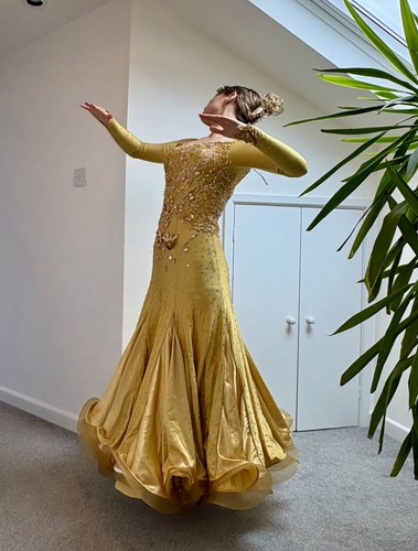 Stunning gold heavy stoned - stunning,