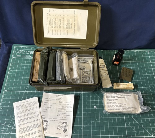 Vintage military complete - vintage,