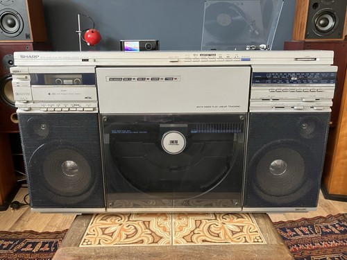 Sharp 2500 boombox - boombox, /