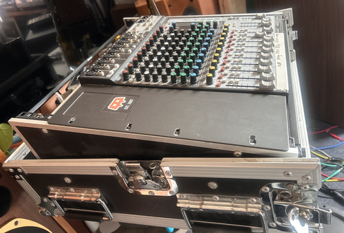 Soundcraft signature mtk - soundcraft,