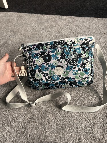 Kipling new without tags - tags, blue