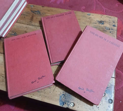 Enid blyton lot of 3 - of,