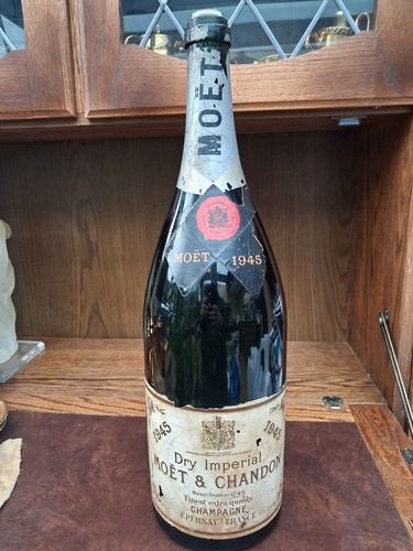 Vintage 1945 dry imperial moet - vintage,