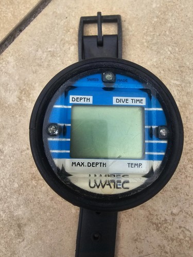 Uwatec wrist dive - wrist, computer