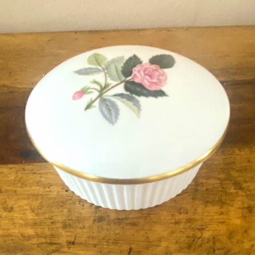 Wedgwood hathaway rose small - rose,