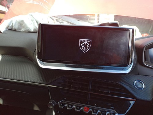 Peugeot 2008 display - peugeot, screen