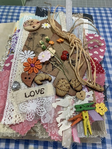 Junk journal bundle - 140, items