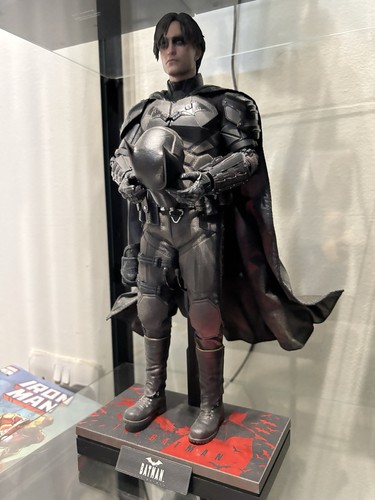 Hot toys the batman - batman, scale