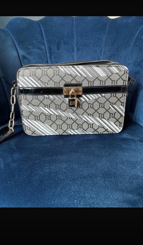 River island monogram - river, small