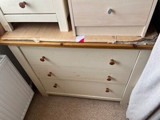 3 drawer chest of drawers and matching bed side table