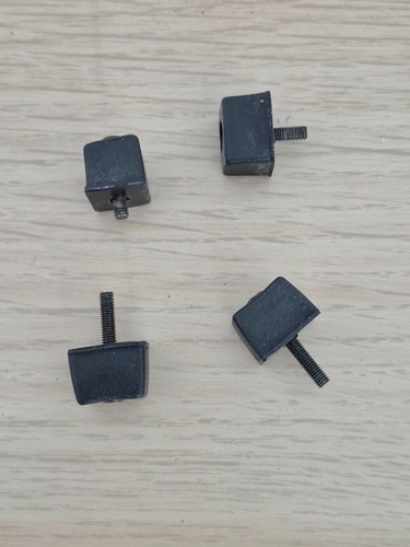 Commodore 64 case feet - ✅,