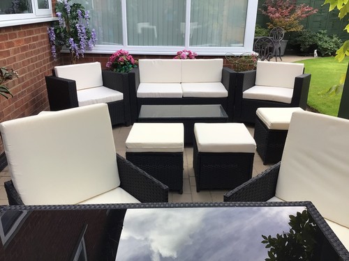 Black rattan garden furniture - black,