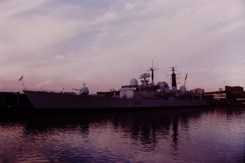 1987 hms manchester liverpool - manchester,