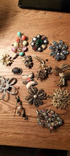 ATQ/VTG Job Lot 9 Wear 5 Spare Repair Brooches JJ Sphinx Sarah Coventry Miracle 