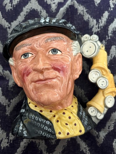 Royal doulton pearly king - royal,