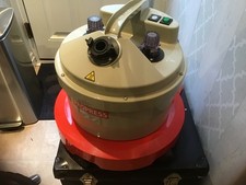 Propress Steamer.ME290 PROFESSIONAL GARMENT STEAMER.EXCELLENT CONDITION.& CASE.