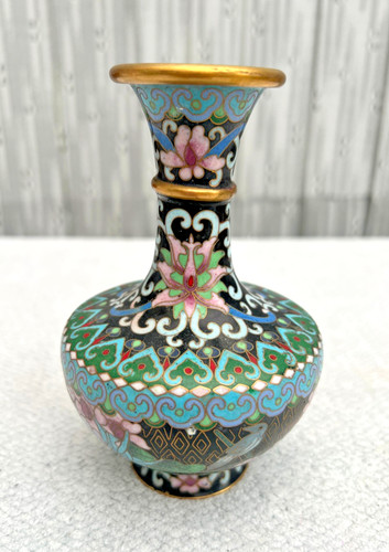 Pretty chinese cloisonne vase - pretty,