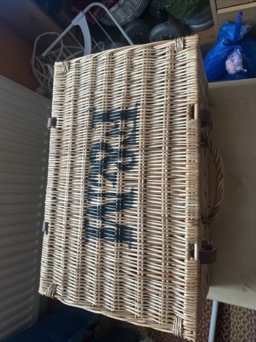 Fortnum and mason - fortnum, wicker