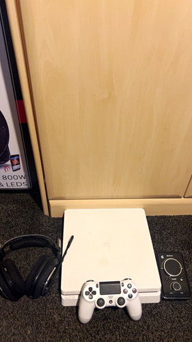 Sony playstation slim white - playstation, 4