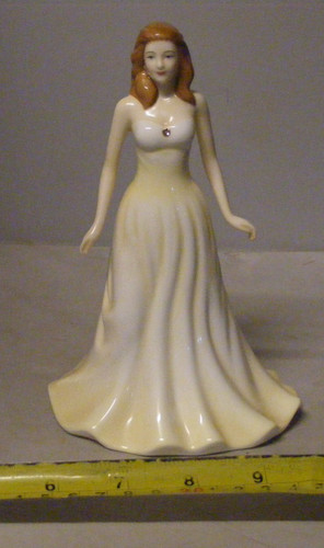 Royal doulton hn4975 gem - royal,